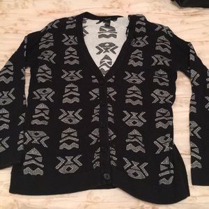 SUPER CUTE PRINT SWEATER!!!